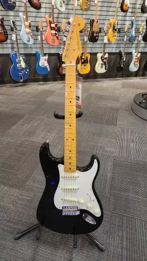 FENDER AV II 57 STRAT MPL BLACK