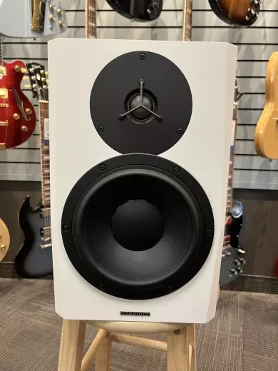 Dynaudio - LYD-8