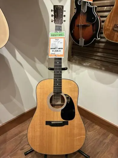 Martin Guitars - D-12E