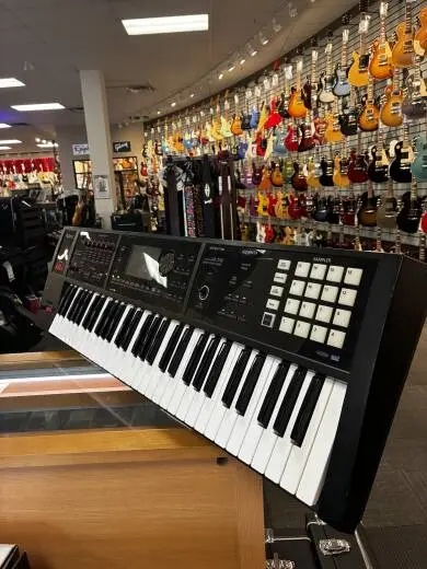 Roland - FA-06