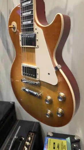 GIBSON LP STANDARD 60S UNBURST 2