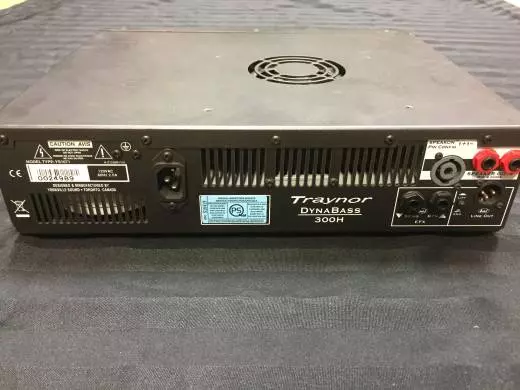 DynaBass 350 Watt Compact Bass Head 2