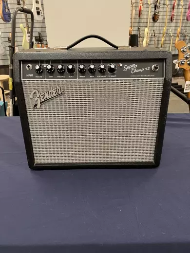FENDER SUPER-CHAMP X2