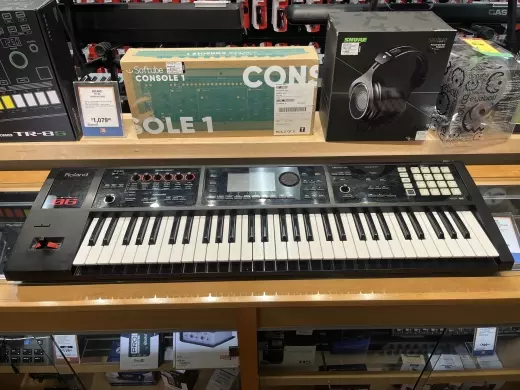 Roland - FA-06
