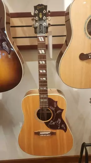 GIBSON HUMMINGBIRD STUDIO WALNUT