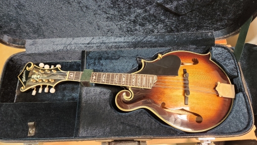 WASHBURN JETHRO BURNS MANDOLIN W/CASE