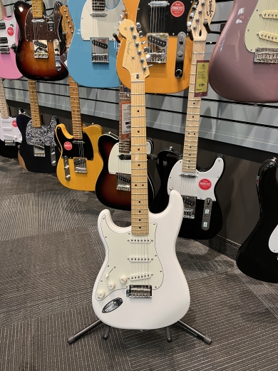 Gear Hunter | FENDER PLAYER STRAT LH MN PWT