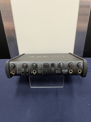 IK Multimedia - AXE I/O