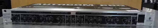 BEHRINGER 2