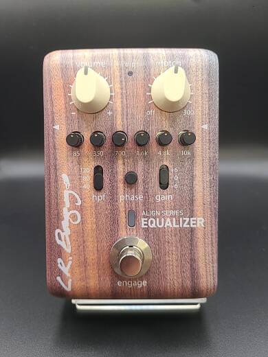 L.R Baggs Align Series Equalizer Pedal | Long & McQuade