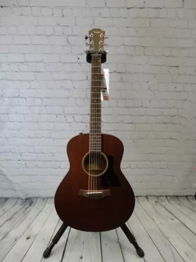 Taylor Guitars - GTE MAHOGANY