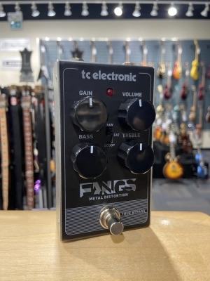 TC Electronic - Fangs Metal Distortion