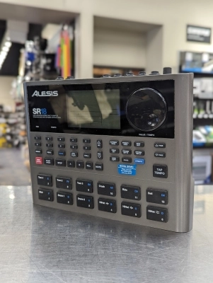 ALESIS 24 BIT STEREO DRUM MACHINE