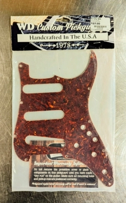 WD P/G STRAT ELITE PICKGUARD-TORTOISE