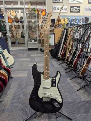 FENDER DE PLAYER STRAT RST PF BLK