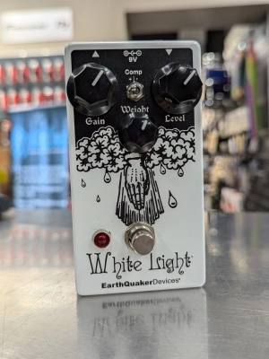 EARTHQUAKER WHITE LIGHT OVERDRIVE