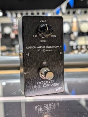 ギター MXR / MC401 Boost/LINE D MXR / MC401の特徴と使い方などをレビュー。バッファとしても