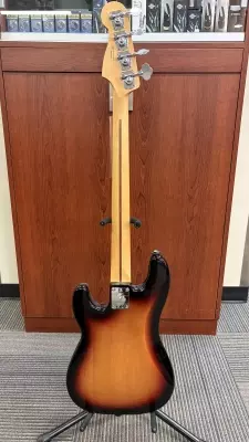 Fender - Player Precision Bass Maple - 3 Tone Sunburst 2