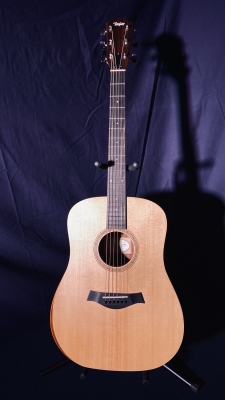Taylor Guitars - ACADEMY 10E V2