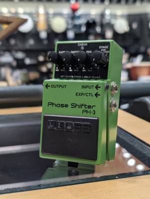 BOSS PH-3 Phase Shifter Pedal | Long & McQuade