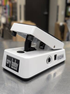 Gear Hunter | DUNLOP CRYBABY BASS MINI WAH