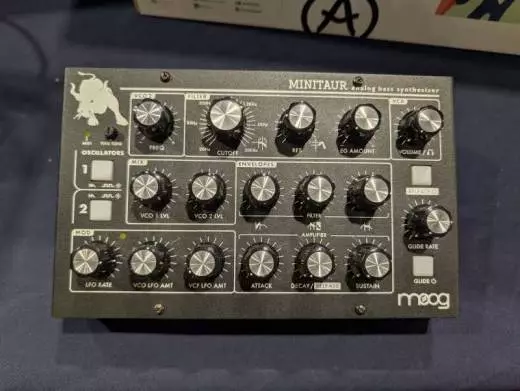 Moog - MINITAUR