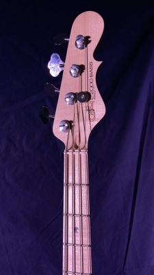 G&L L-2000 4-String Bass 3