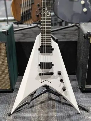SOLAR FLYING V