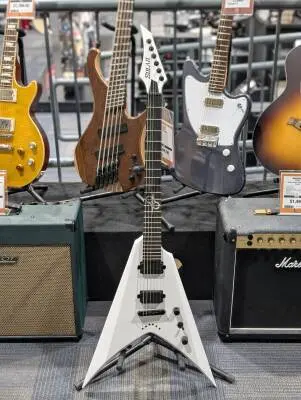 SOLAR FLYING V 2