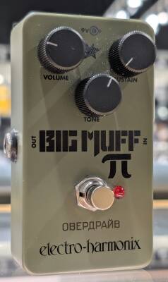 Electro-Harmonix Green Russian Big Muff Distortion/Sustainer
