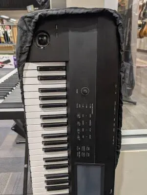 KROME 73-KEY WORKSTATION SYNTH 2