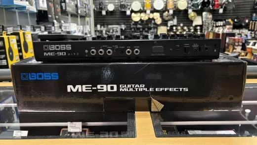 BOSS - ME-90 Guitar Multi-Effects Processor 2