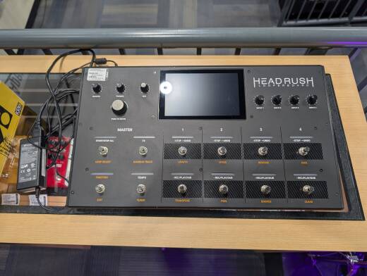 HeadRush Looperboard Looper Effects Processor With Touchscreen