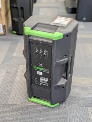 Mackie - THRASH 212 2