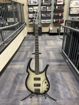PARKER HORNET BASS