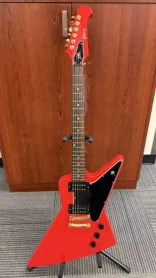 Gibson - Lzzy Hale Signature Explorerbird - Cardinal Red