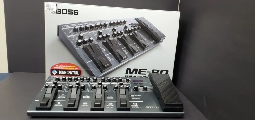 BOSS - ME-80 GUITAR EFFECTS PROCESSOR