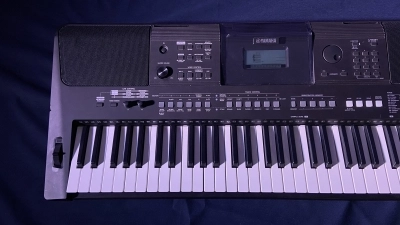 Yamaha - PSRE463 2