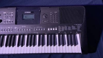 Yamaha - PSRE463 3