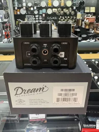 Universal Audio - UAFX Dream '65 Reverb Amplifier Pedal 2