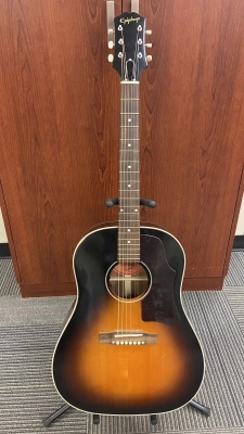 Epiphone - Inspired by Gibson J-45 - Aged Vintage Sunburst