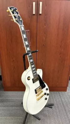 Gibson Custom Shop - Les Paul Custom Ebony Fingerboard - Alpine White 3