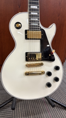 Gibson Custom Shop - Les Paul Custom Ebony Fingerboard - Alpine White 2