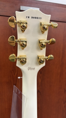 Gibson Custom Shop - Les Paul Custom Ebony Fingerboard - Alpine White 2