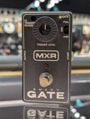 MXR SMART GATE NOISE SUPRESSOR