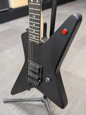 Store Special Product - EVH - Limited Edition Star, Ebony Fingerboard - Stealth Black