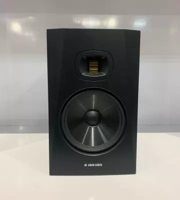ADAM Audio - AD-T8V