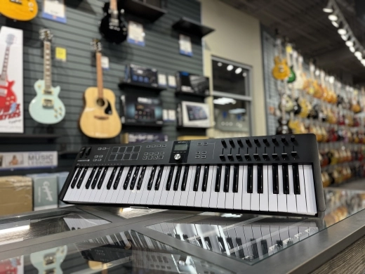 Arturia - Keylab Essential 61 MK3 Universal MIDI Controller - Black
