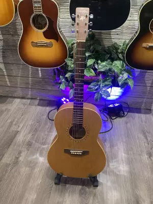 A&L Folk Almond