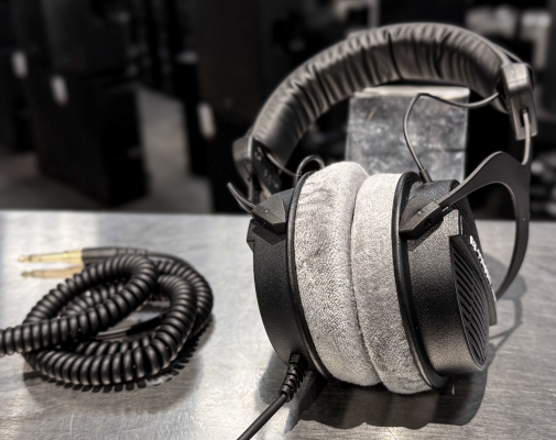 Gear Hunter | Beyerdynamic - DT990 PRO-250